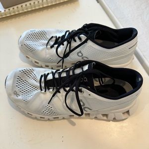 OnCloudX White Size 9